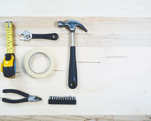 flatlay-craft-diy-construction-tools